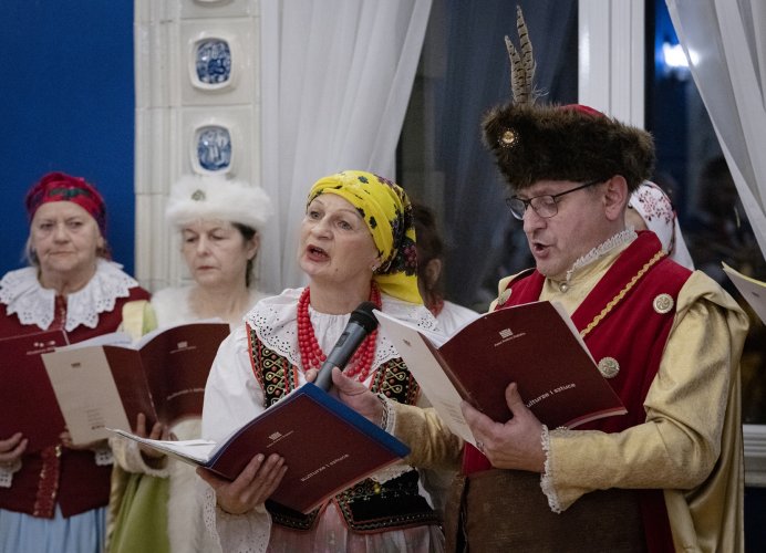 045 - Spotkanie wigilijne Gołowian.jpg