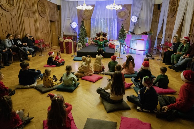 111 - Mikołajki w PKZ.jpg