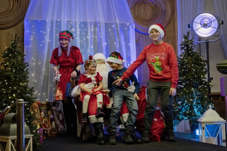 132 - Mikołajki w PKZ.jpg