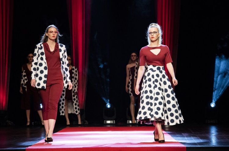 3. Festiwal Mody i sztuki fot. Marek Wesołowski (27).jpg