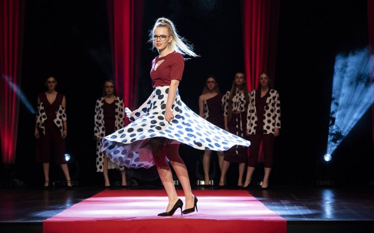 3. Festiwal Mody i sztuki fot. Marek Wesołowski (28).jpg