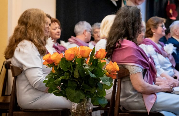 344736426_735037008368132_1330165312128265548_n (1).jpg