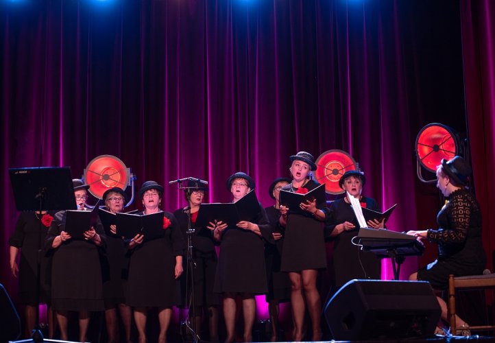 Być kobietą koncert (7).jpg