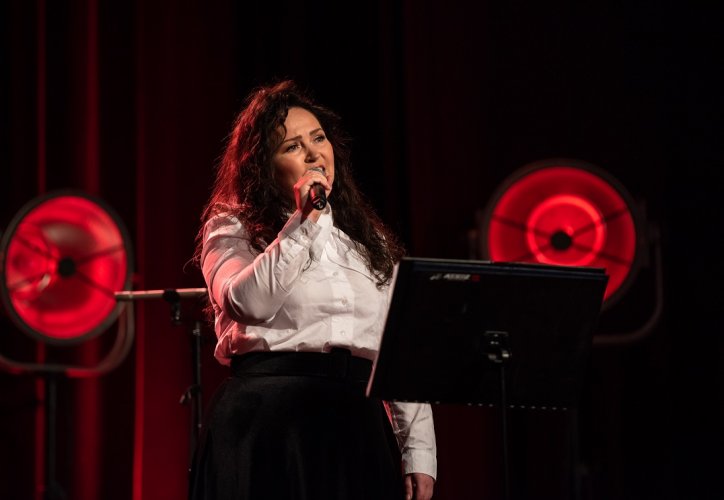 Być kobietą koncert (9).jpg