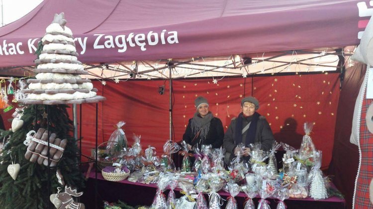 Dąbrowski Kiermasz Świąteczny 2016 (13).jpg