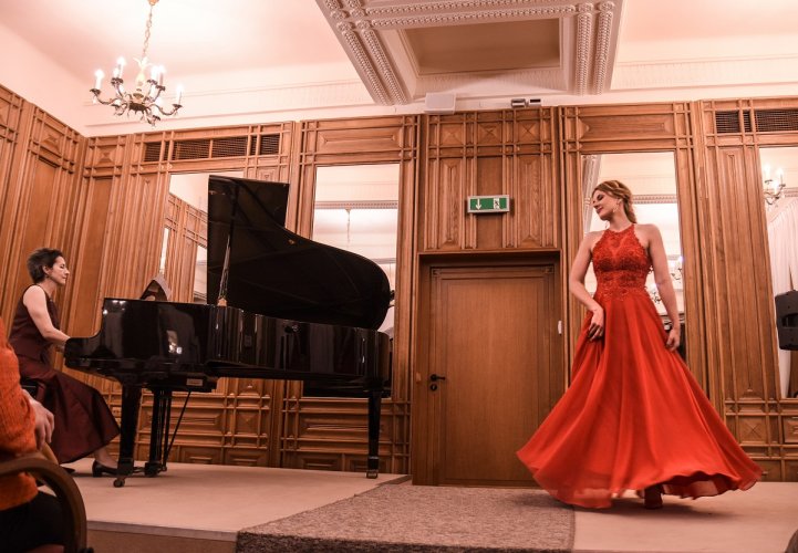 Kameralne Czwartki Vocal Trio 2019 fot. Karolina Pazera (41).jpg