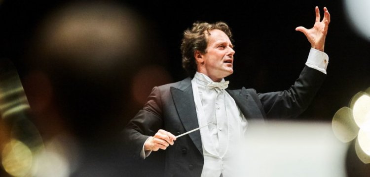 MASSIMILIANO-CALDI-conductor-1024x491.jpg