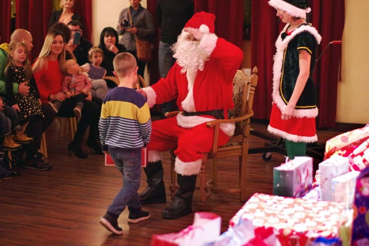 Mikołajki DK Ząbkowice 2016 (3).jpg