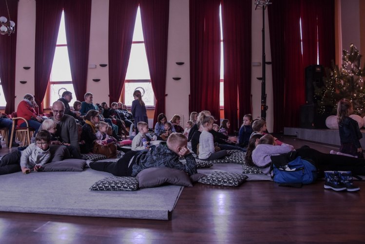 Niedzielne Spotkania Teatralne grudzień (8).jpg