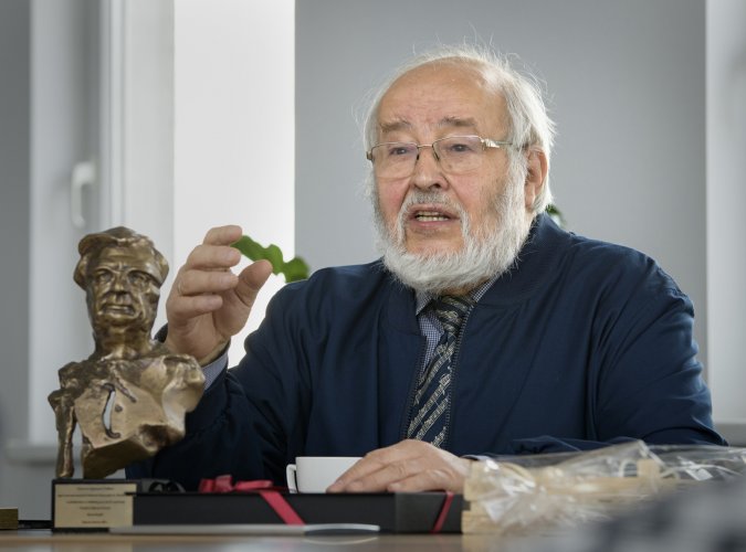 Podziękowanie profesorowi (1).jpg