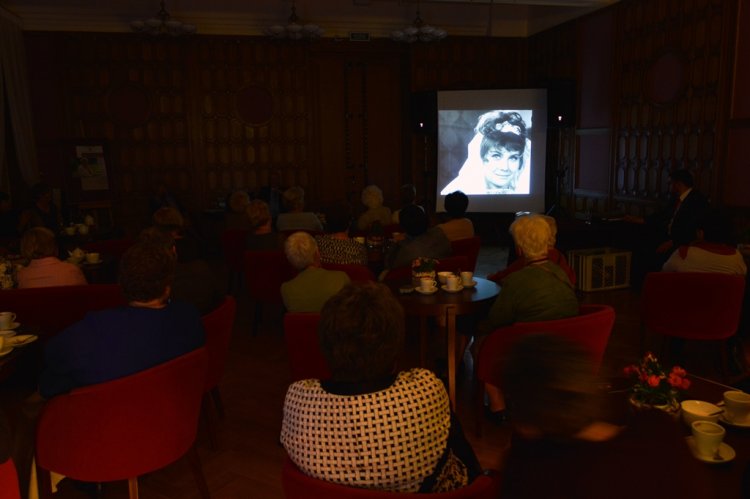 TeresaLipowska (3).jpg