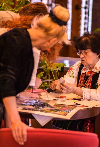 Wycinanki Łowickie fot. Karolina Pazera (10).jpg