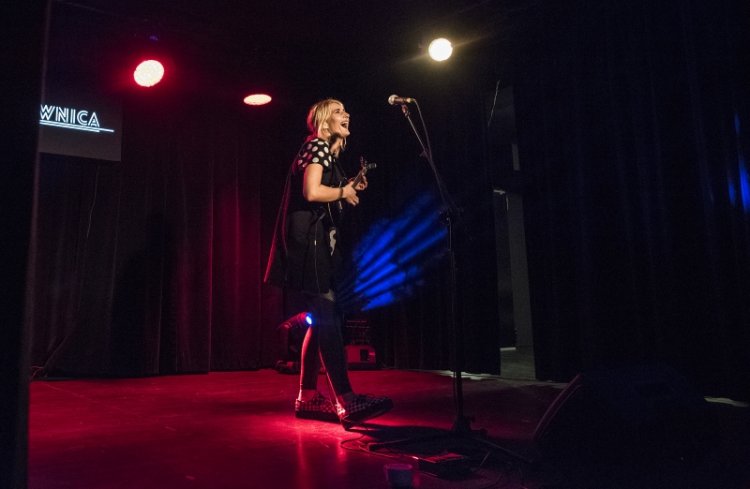 majakoman5.10 (8).jpg