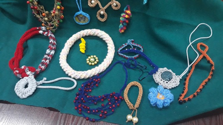 szydełkowa biżuteria (2).jpg